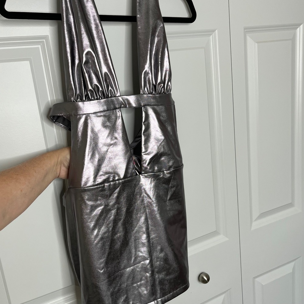 Edikted Silver Metallic Halter Mini Dress NWT Size Medium‎ Open Back - Picture 3 of 14